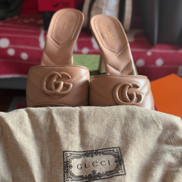 Gucci Interlocking G Mules - Picture 2 of 6